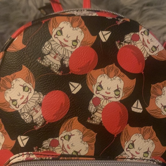 Funko Pop IT mini backpack Pennywise - Picture 5 of 5